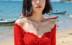 三个人把我弄得走不动路